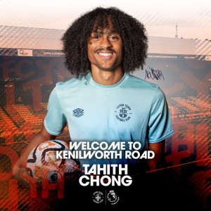 开云APP-无缘效力国足！华裔球员陈达毅入选库拉索代表队，将出战世预赛